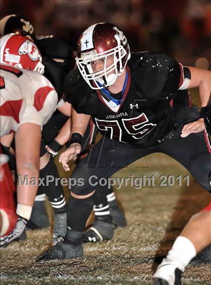 Thumbnail 2 in Fullerton vs. JSerra Catholic photogallery.