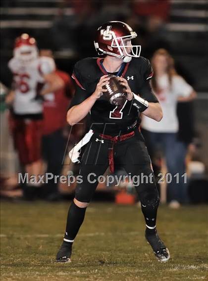 Thumbnail 3 in Fullerton vs. JSerra Catholic photogallery.