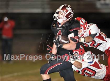 Thumbnail 1 in Fullerton vs. JSerra Catholic photogallery.