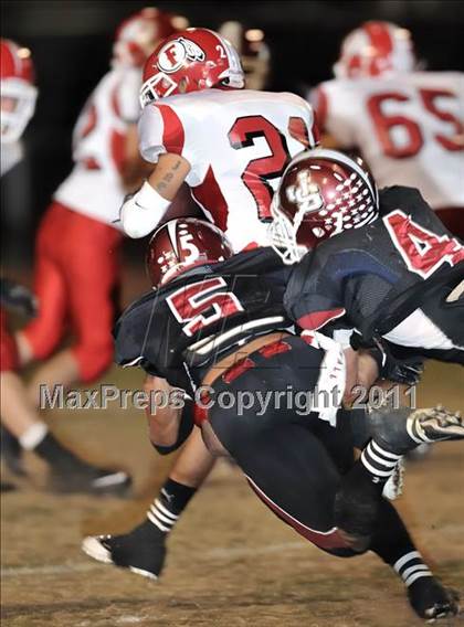 Thumbnail 1 in Fullerton vs. JSerra Catholic photogallery.