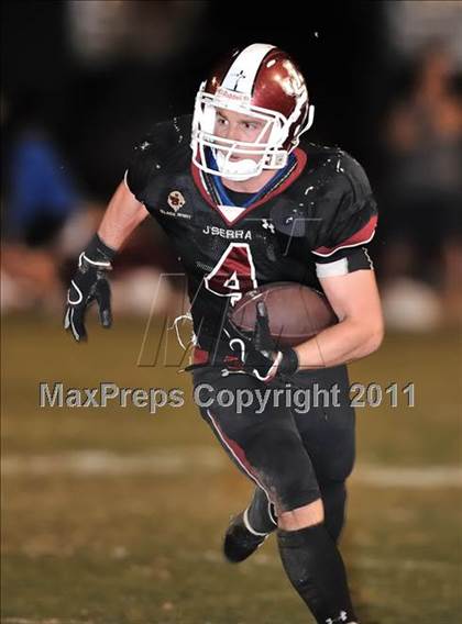 Thumbnail 2 in Fullerton vs. JSerra Catholic photogallery.