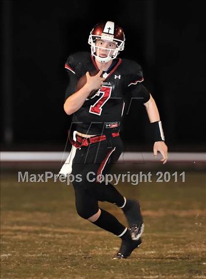 Thumbnail 1 in Fullerton vs. JSerra Catholic photogallery.