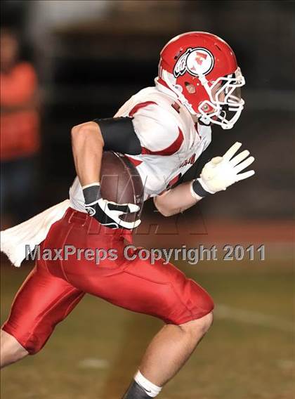 Thumbnail 2 in Fullerton vs. JSerra Catholic photogallery.