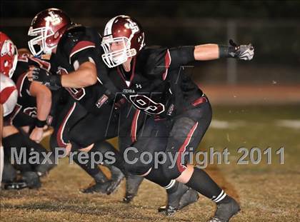 Thumbnail 2 in Fullerton vs. JSerra Catholic photogallery.