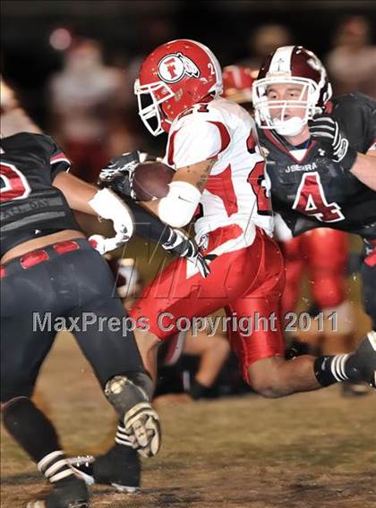 Thumbnail 3 in Fullerton vs. JSerra Catholic photogallery.