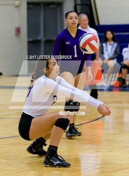 Thumbnail 1 in Warren @ Holmes photogallery.