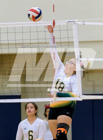 Thumbnail 3 in Warren @ Holmes photogallery.