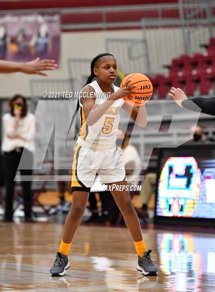 Thumbnail 3 in Watson Chapel vs. Robinson (AAA 4A State Round One) photogallery.