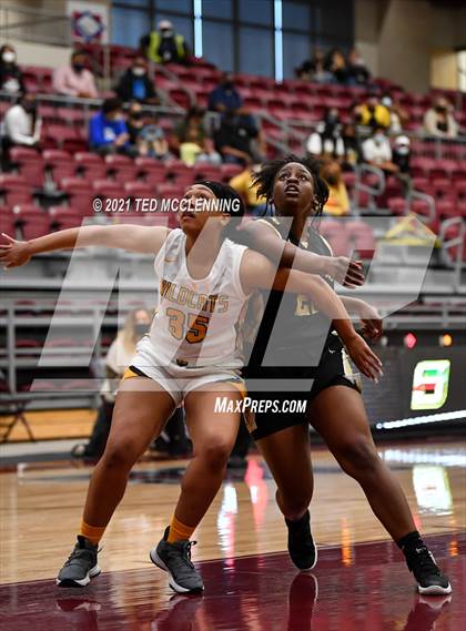 Thumbnail 2 in Watson Chapel vs. Robinson (AAA 4A State Round One) photogallery.