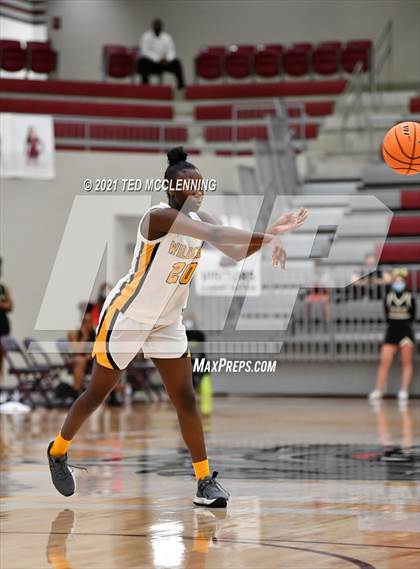 Thumbnail 3 in Watson Chapel vs. Robinson (AAA 4A State Round One) photogallery.