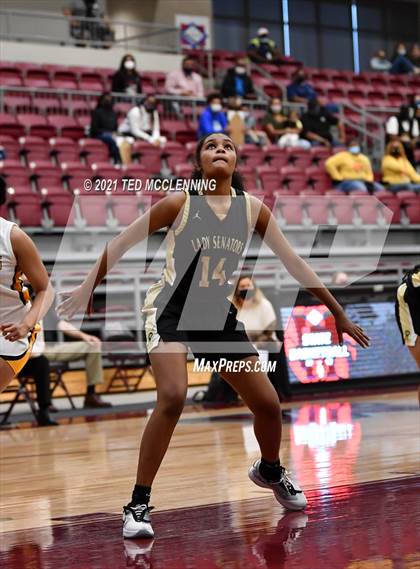 Thumbnail 3 in Watson Chapel vs. Robinson (AAA 4A State Round One) photogallery.