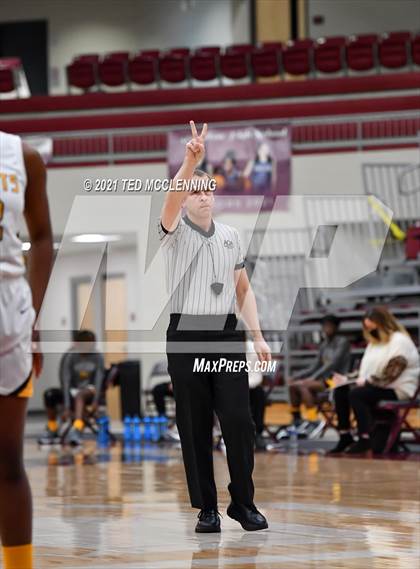 Thumbnail 3 in Watson Chapel vs. Robinson (AAA 4A State Round One) photogallery.