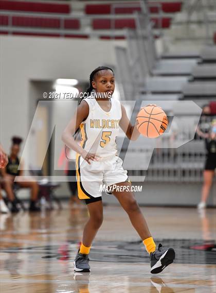 Thumbnail 2 in Watson Chapel vs. Robinson (AAA 4A State Round One) photogallery.