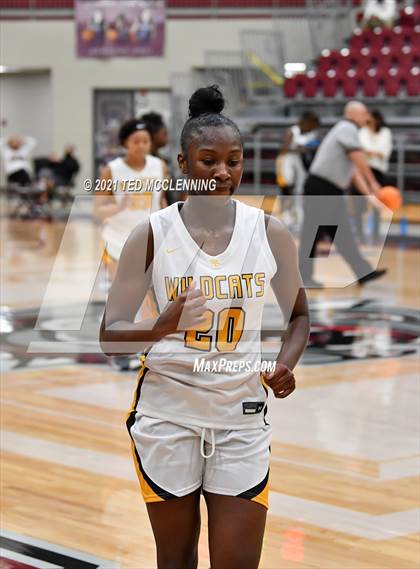Thumbnail 1 in Watson Chapel vs. Robinson (AAA 4A State Round One) photogallery.