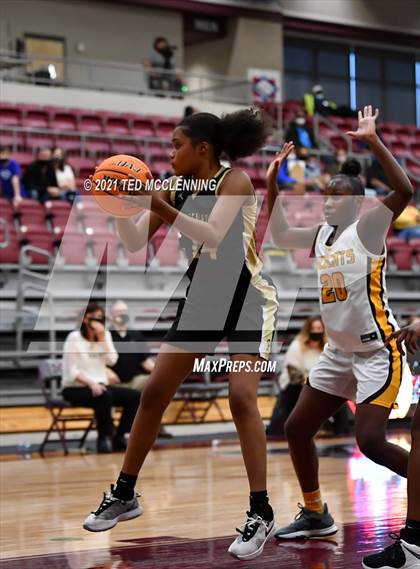 Thumbnail 1 in Watson Chapel vs. Robinson (AAA 4A State Round One) photogallery.
