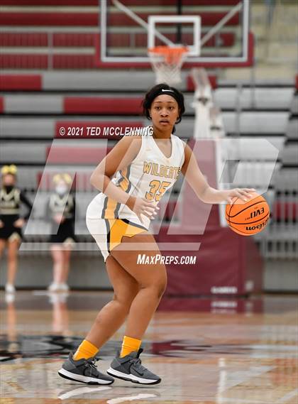 Thumbnail 3 in Watson Chapel vs. Robinson (AAA 4A State Round One) photogallery.