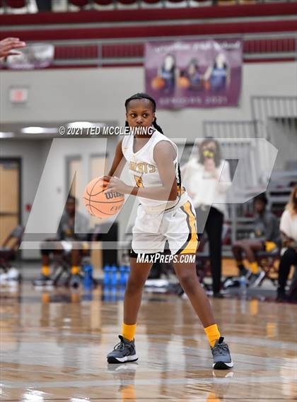 Thumbnail 2 in Watson Chapel vs. Robinson (AAA 4A State Round One) photogallery.
