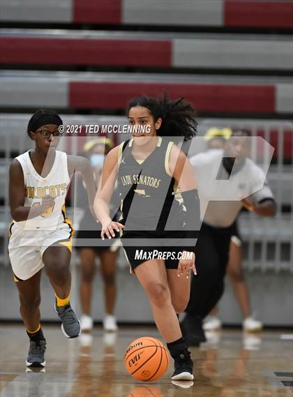 Thumbnail 2 in Watson Chapel vs. Robinson (AAA 4A State Round One) photogallery.
