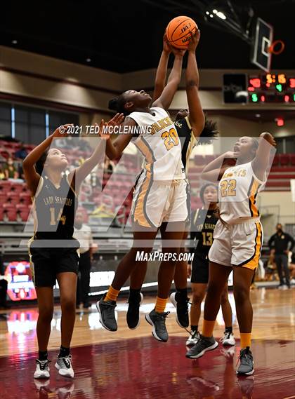 Thumbnail 2 in Watson Chapel vs. Robinson (AAA 4A State Round One) photogallery.