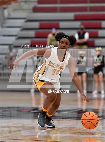 Thumbnail 3 in Watson Chapel vs. Robinson (AAA 4A State Round One) photogallery.