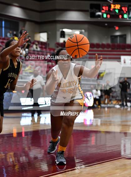 Thumbnail 1 in Watson Chapel vs. Robinson (AAA 4A State Round One) photogallery.