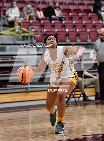 Thumbnail 3 in Watson Chapel vs. Robinson (AAA 4A State Round One) photogallery.