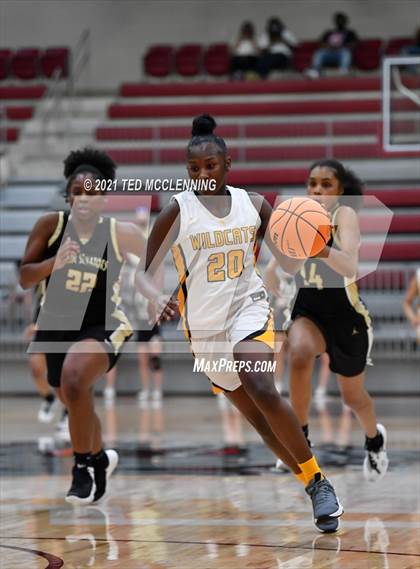 Thumbnail 1 in Watson Chapel vs. Robinson (AAA 4A State Round One) photogallery.