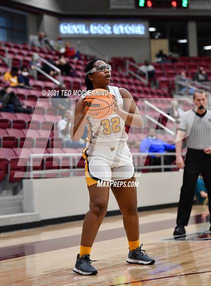 Thumbnail 3 in Watson Chapel vs. Robinson (AAA 4A State Round One) photogallery.