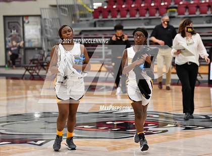 Thumbnail 2 in Watson Chapel vs. Robinson (AAA 4A State Round One) photogallery.