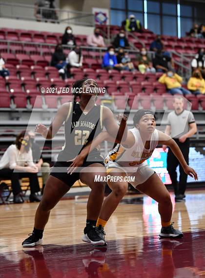 Thumbnail 1 in Watson Chapel vs. Robinson (AAA 4A State Round One) photogallery.