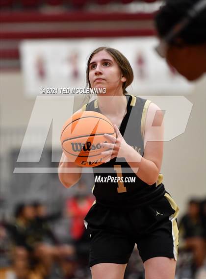 Thumbnail 3 in Watson Chapel vs. Robinson (AAA 4A State Round One) photogallery.