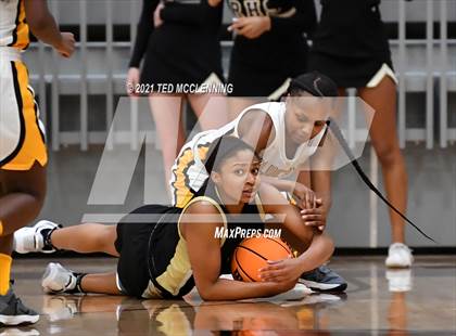 Thumbnail 1 in Watson Chapel vs. Robinson (AAA 4A State Round One) photogallery.
