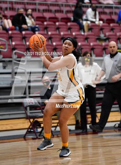 Thumbnail 2 in Watson Chapel vs. Robinson (AAA 4A State Round One) photogallery.