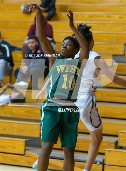 Thumbnail 1 in West vs. Stockdale (Ralph Krave Memorial Tournament) photogallery.