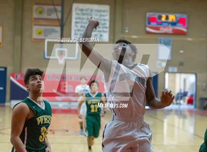 Thumbnail 1 in West vs. Stockdale (Ralph Krave Memorial Tournament) photogallery.