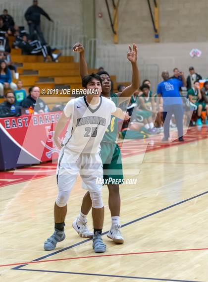 Thumbnail 3 in West vs. Stockdale (Ralph Krave Memorial Tournament) photogallery.