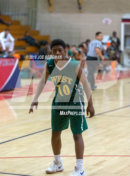 Thumbnail 2 in West vs. Stockdale (Ralph Krave Memorial Tournament) photogallery.