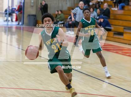 Thumbnail 3 in West vs. Stockdale (Ralph Krave Memorial Tournament) photogallery.