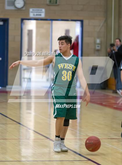 Thumbnail 3 in West vs. Stockdale (Ralph Krave Memorial Tournament) photogallery.