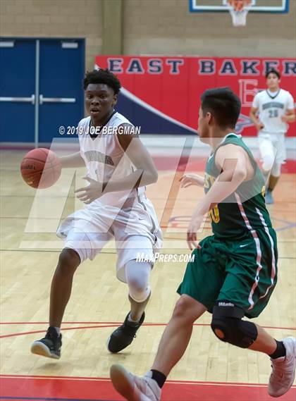 Thumbnail 2 in West vs. Stockdale (Ralph Krave Memorial Tournament) photogallery.