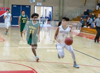 Thumbnail 2 in West vs. Stockdale (Ralph Krave Memorial Tournament) photogallery.
