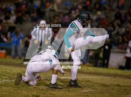 Thumbnail 2 in Garfield vs Kennedy (CIF LACS 4A Final) photogallery.