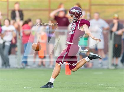 Thumbnail 3 in Oak Ridge @ Dobyns-Bennett photogallery.
