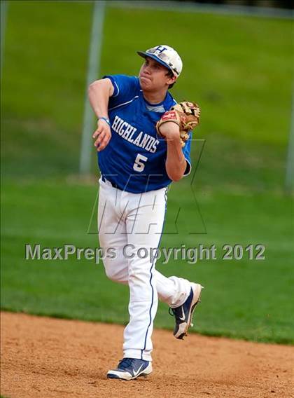 Thumbnail 3 in Covington Catholic @ Highlands photogallery.
