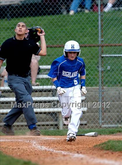 Thumbnail 1 in Covington Catholic @ Highlands photogallery.