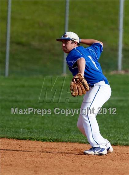 Thumbnail 2 in Covington Catholic @ Highlands photogallery.