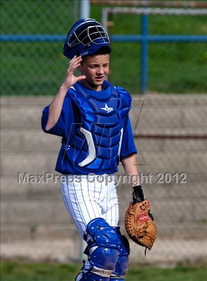 Thumbnail 2 in Covington Catholic @ Highlands photogallery.