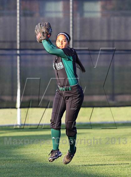 Thumbnail 1 in Pearland @ Clear Falls (UIL 5A Region 3 Bi-District Playoff) photogallery.