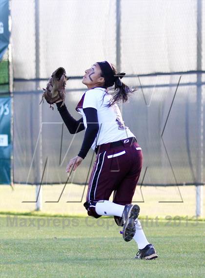 Thumbnail 2 in Pearland @ Clear Falls (UIL 5A Region 3 Bi-District Playoff) photogallery.