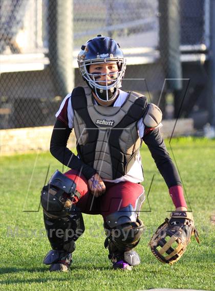 Thumbnail 2 in Pearland @ Clear Falls (UIL 5A Region 3 Bi-District Playoff) photogallery.